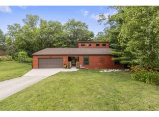 4729 Toepfer Rd Middleton, WI 53562