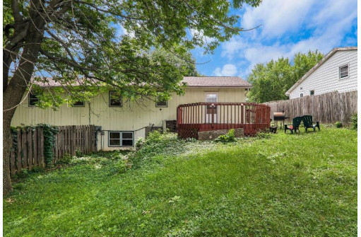 4508 Jenewein Rd, Madison, WI 53711