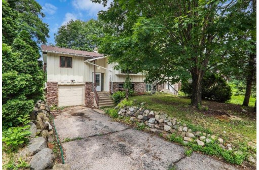 4508 Jenewein Rd, Madison, WI 53711