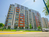 309 W Washington Ave 414