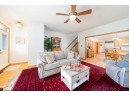 912 Stonehaven Dr, Sun Prairie, WI 53590