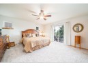 912 Stonehaven Dr, Sun Prairie, WI 53590