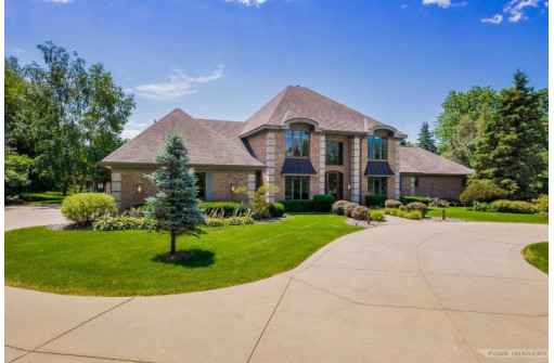 7915 Black River Rd, Verona, WI 53593