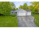 6855 Moon Light Cir, Sun Prairie, WI 53590