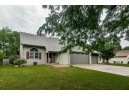 2306 Parkmeadow Dr, Beloit, WI 53511