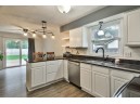 2306 Parkmeadow Dr, Beloit, WI 53511