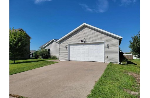 1000 Riverwood Pl, Sparta, WI 54656