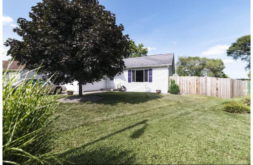 483 S Orchard St, Janesville, WI 53548-4478