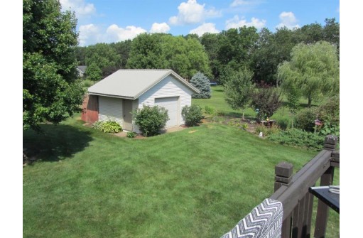 N4222 Pandow Dr, Brodhead, WI 53520