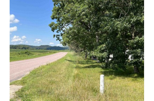 N4910 County Road B, Mauston, WI 53948