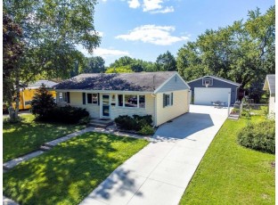 1313 Monica Ln Madison, WI 53704