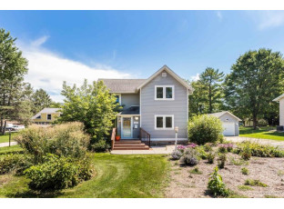 572 S Main St Oregon, WI 53575