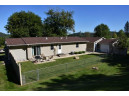 26200 Arnell Dr, Richland Center, WI 53581