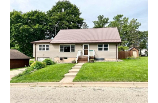 406 S Dacotah St, Dodgeville, WI 53533