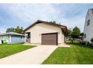 132 Charlton St Beaver Dam, WI 53916