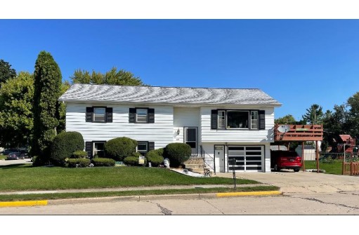 400 Brook St, Beaver Dam, WI 53916