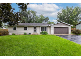 403 Clancey Ln Stoughton, WI 53589