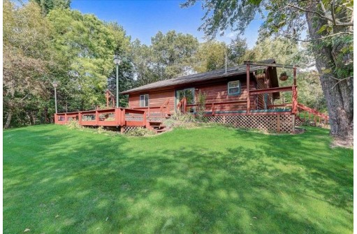 N2658 Columbia Rd, Lodi, WI 53555