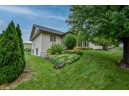 1631 Berry Hill Ct, Baraboo, WI 53913