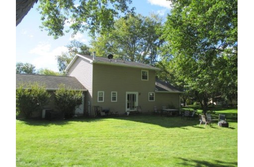 3808 Bunker Hill, Middleton, WI 53562-1301