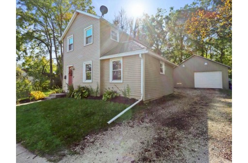 405 Parr St, Lodi, WI 53555