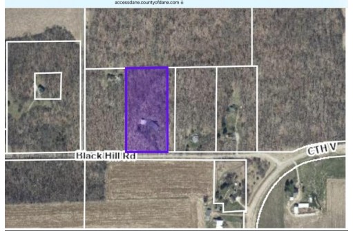 7238 Black Hill Rd, Lodi, WI 53555