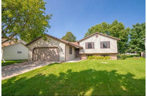 2114 Anvil Ln, Madison, WI 53716