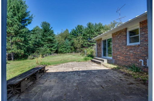 S3357 Gillem Rd, Baraboo, WI 53913