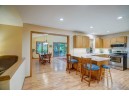 7942 W Oakbrook Cir, Madison, WI 53717