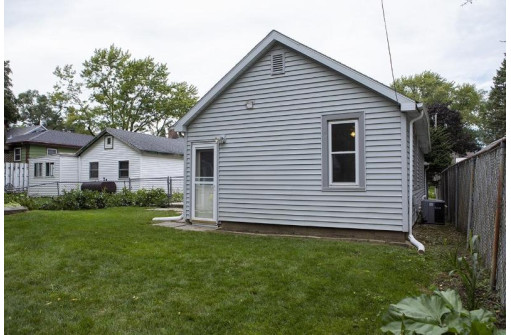 1841 Heath Ave, Madison, WI 53704