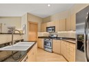 1037 Williamson St 202, Madison, WI 53703