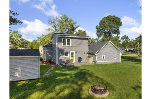 206 Maple St, Pardeeville, WI 53954