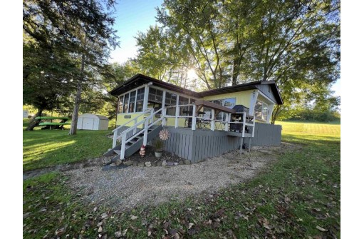 E12646 Bay Rd, Merrimac, WI 53561