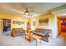 722 Clardell Dr, Sun Prairie, WI 53590