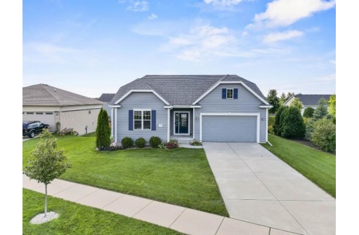 655 Sanibel Ln, Sun Prairie, WI 53590