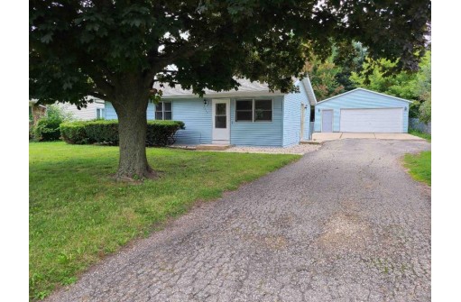 2117 Rockport Rd, Janesville, WI 53548