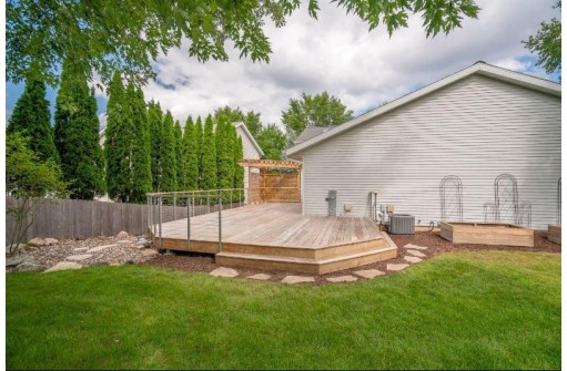 3610 Ice Age Dr, Madison, WI 53719