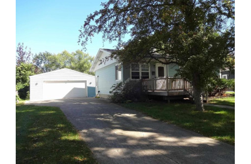 4621 Cody Ln, Madison, WI 53711