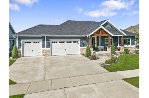 1109 Water Wheel Dr, Waunakee, WI 53597