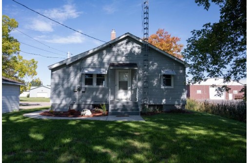 908 Prairie St, Mauston, WI 53948