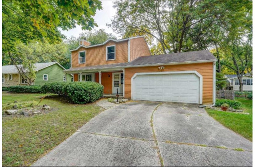 1417 Lucy Ln, Madison, WI 53711