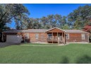 225 Greenway Ct, Wisconsin Dells, WI 53965