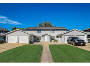 1726 Delaware Dr Sun Prairie, WI 53590