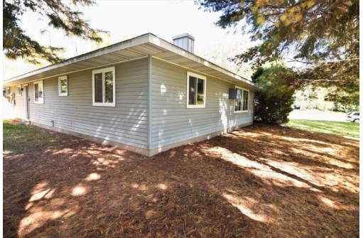 605 Meadow Trace, Deerfield, WI 53531