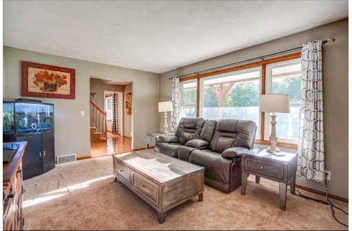 1264 Crossing Ridge Tr, Sun Prairie, WI 53590