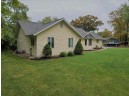 N6767 Jonathan Dr, Pardeeville, WI 53954