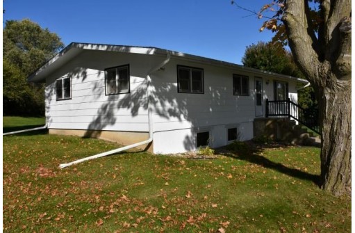 2000 Hillside Dr, Richland Center, WI 53581