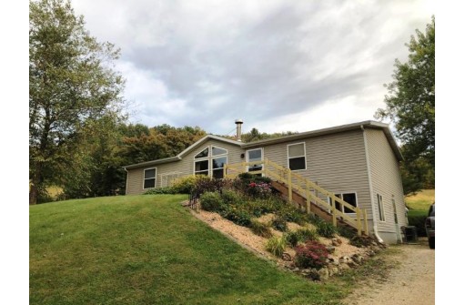 22128 County Road Dd, Richland Center, WI 53581