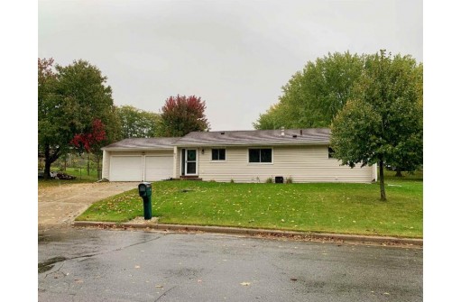 624 Yorktown Rd, DeForest, WI 53532