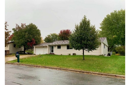 624 Yorktown Rd, DeForest, WI 53532